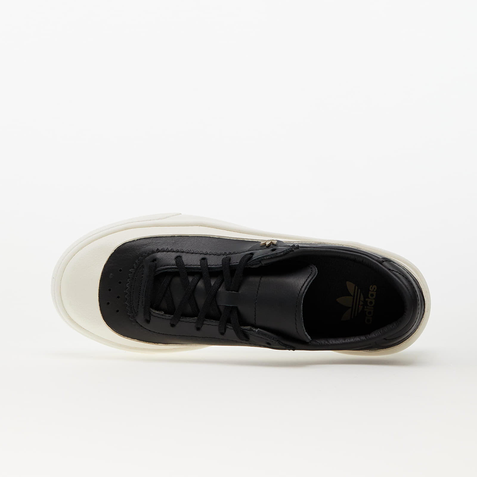 Herren Sneaker und Schuhe adidas Nucombe Core Black/ Core Black/ Core White