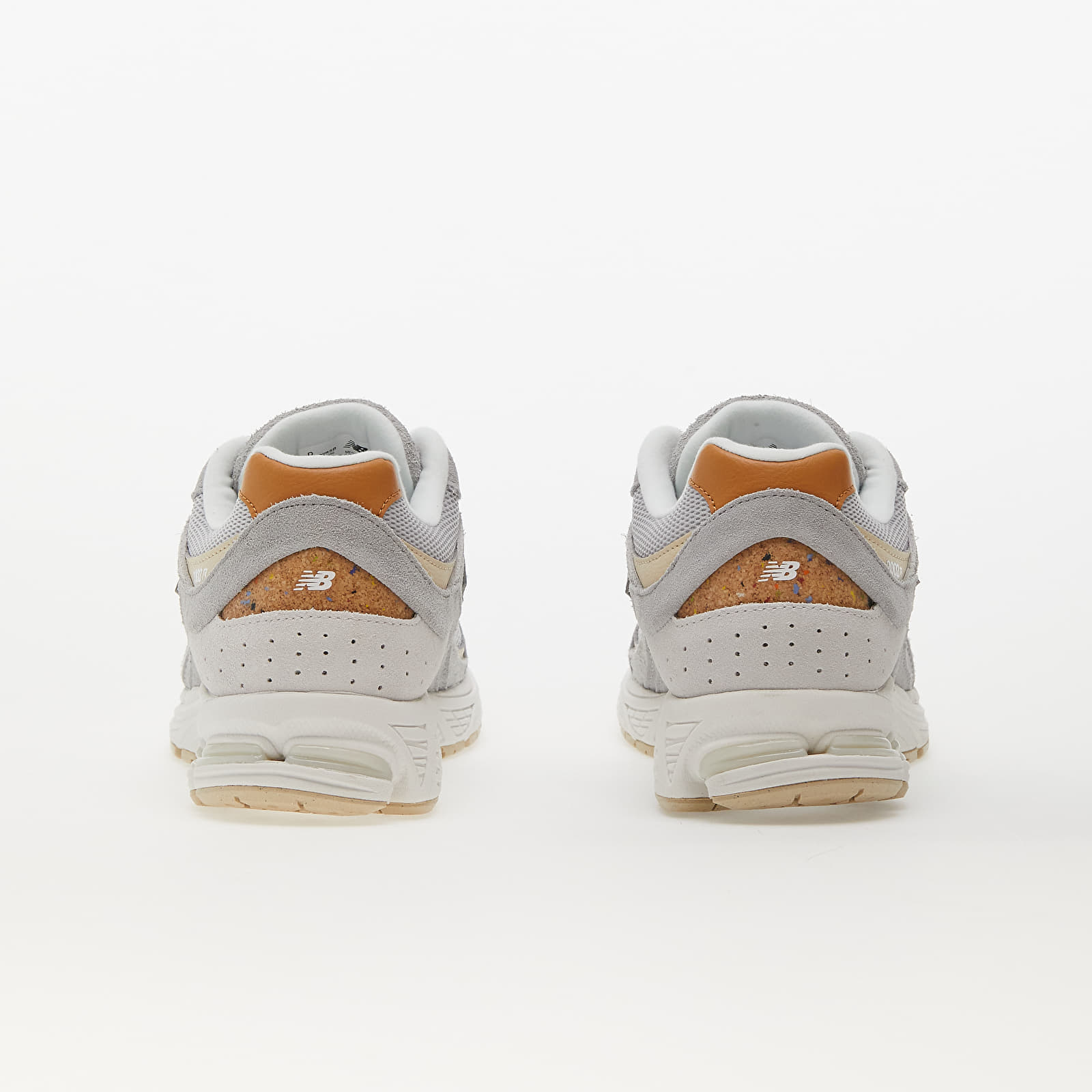 Men's shoes New Balance 2002R Concrete