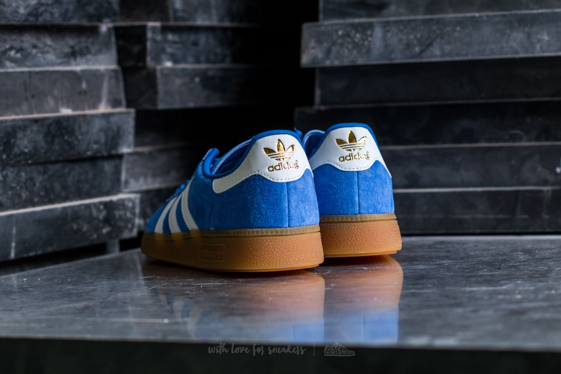 Adidas munchens blue and sales black