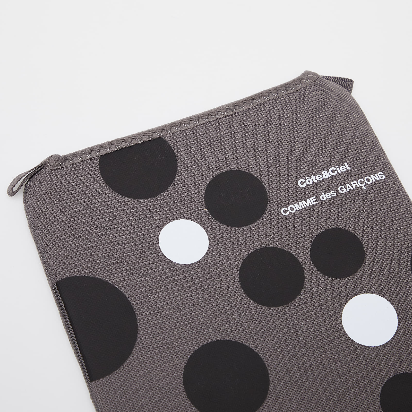 Case Comme des Garçons x côte&ciel iPad Holder Grey - 1 | YEO