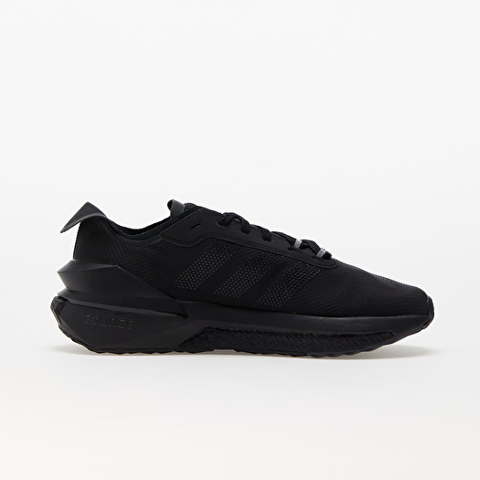 Men s shoes adidas Avryn Core Black Core Black Carbon Footshop