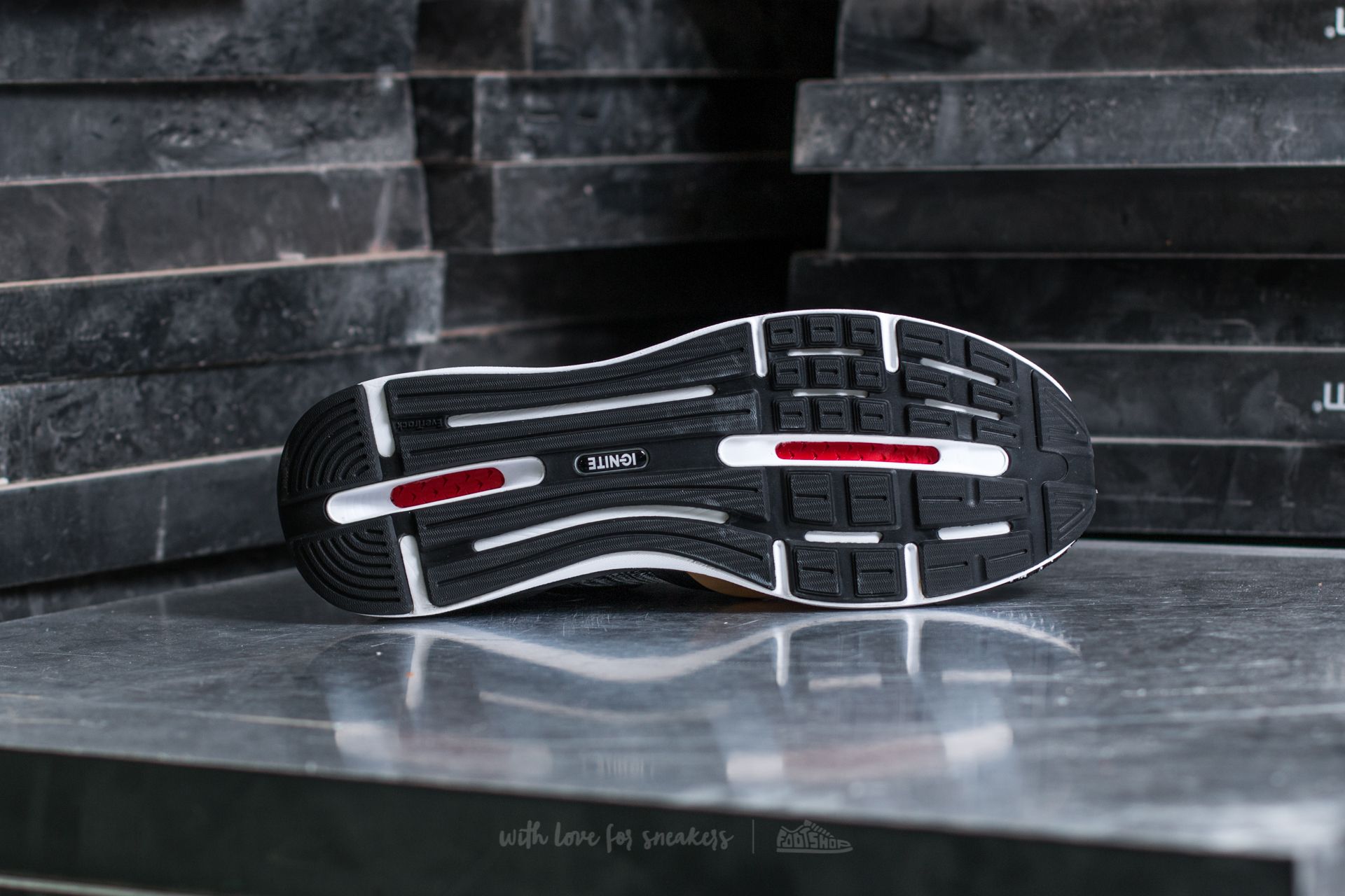 Scarpe uomo Puma B.O.G Limitless Hi evoKnit Black-Black-White
