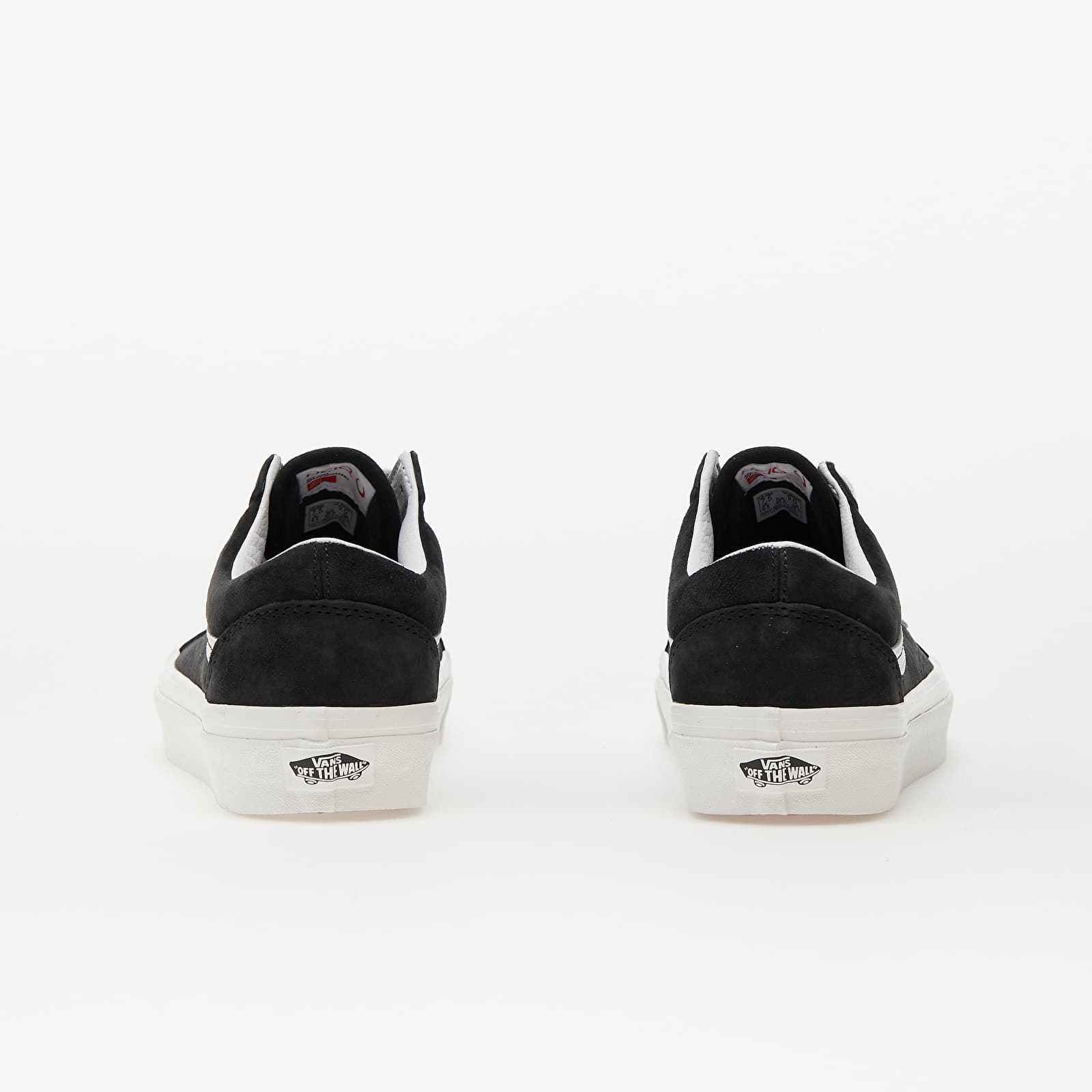 Men s shoes Vans Old Skool 36 DX Pig Suede Caviar Footshop
