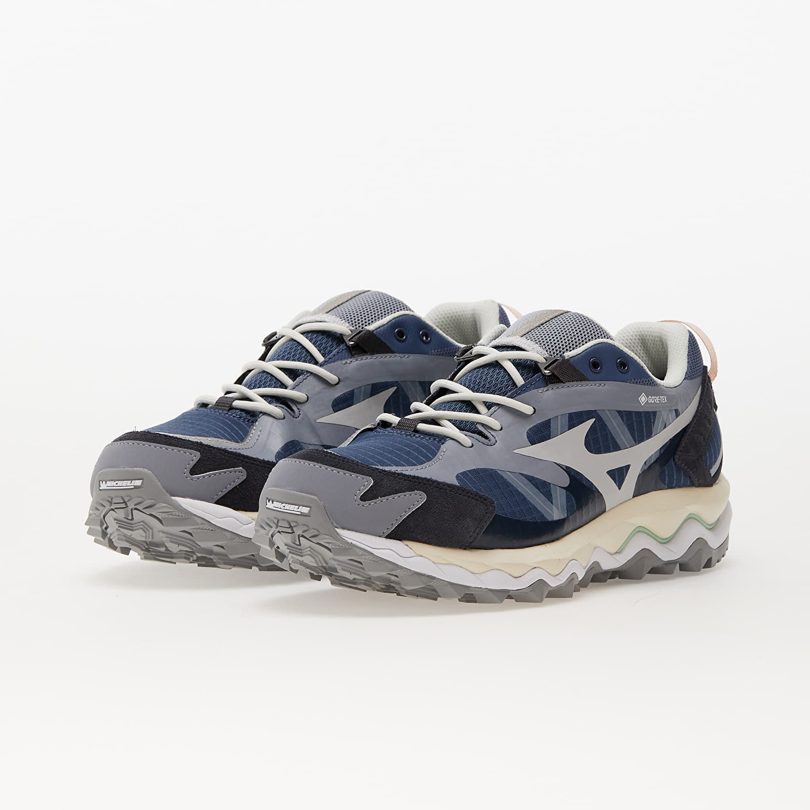 Men's shoes Mizuno Wave Mujin TL GTX VinIndigo/ VapGray/ Spray