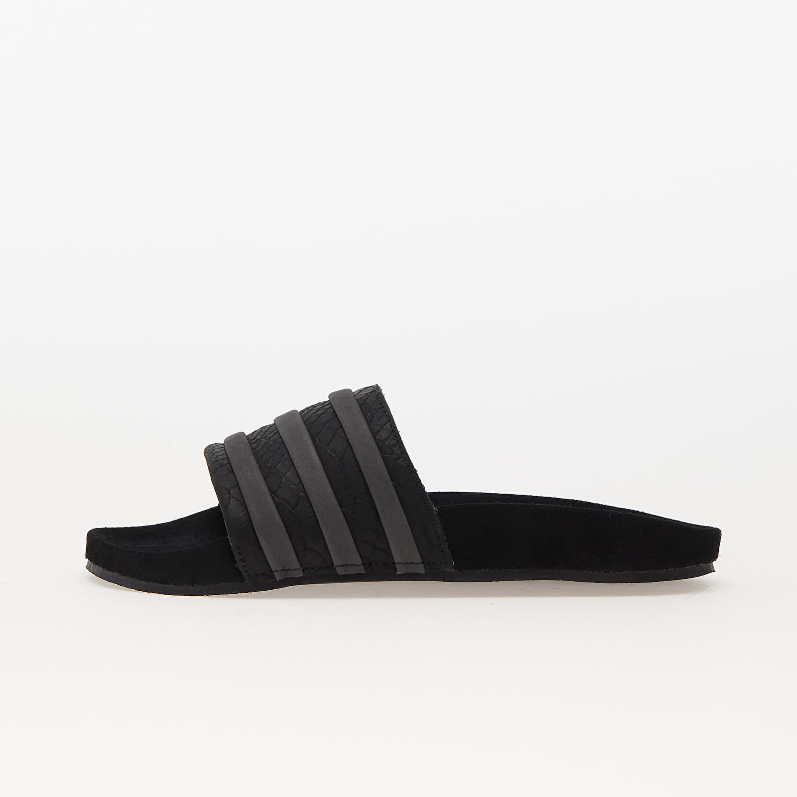 Buy Black Flip Flop & Slippers for Men by AQUALITE Online | Ajio.com