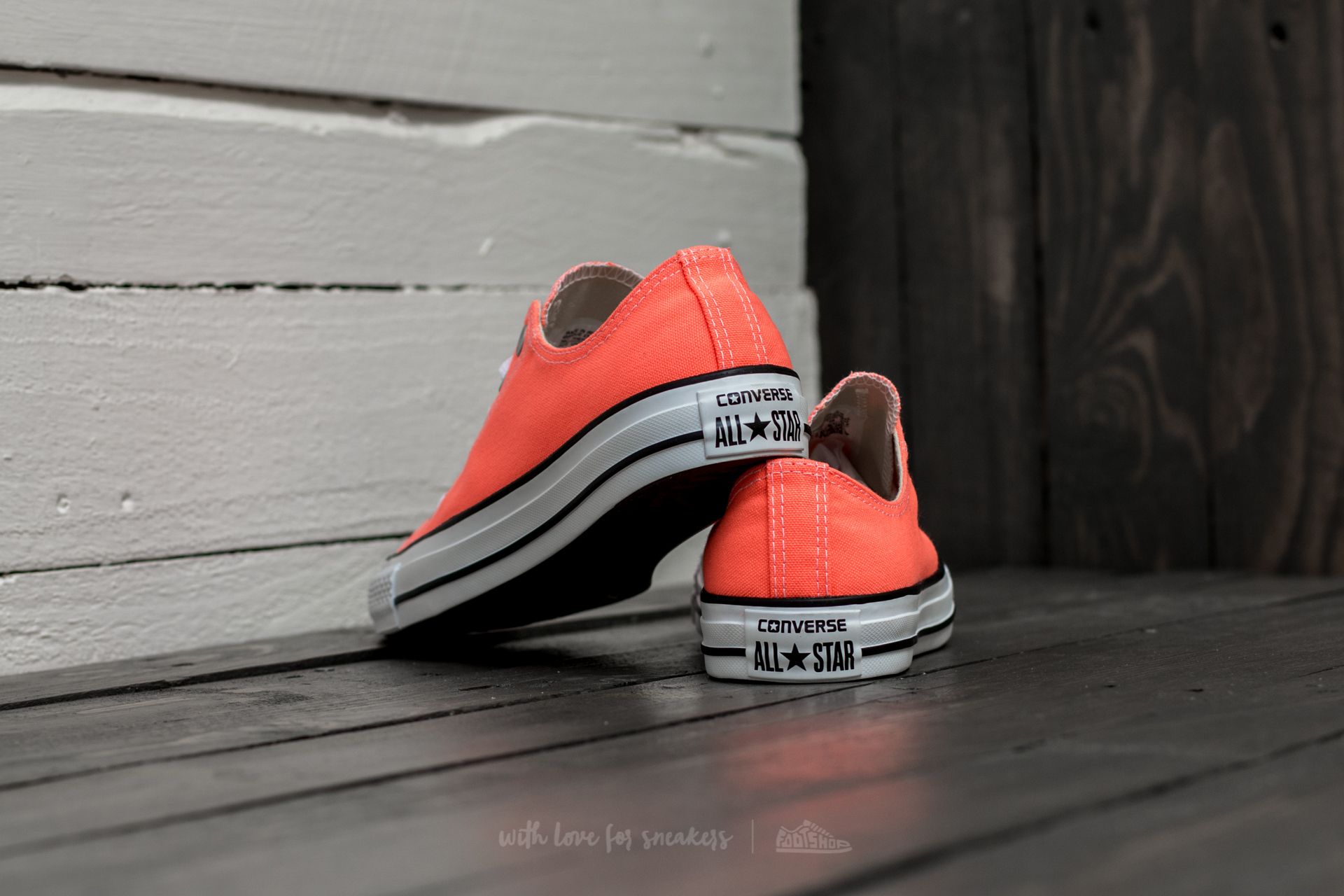 Buty damskie Converse Chuck Taylor All Star Ox Hyper Orange