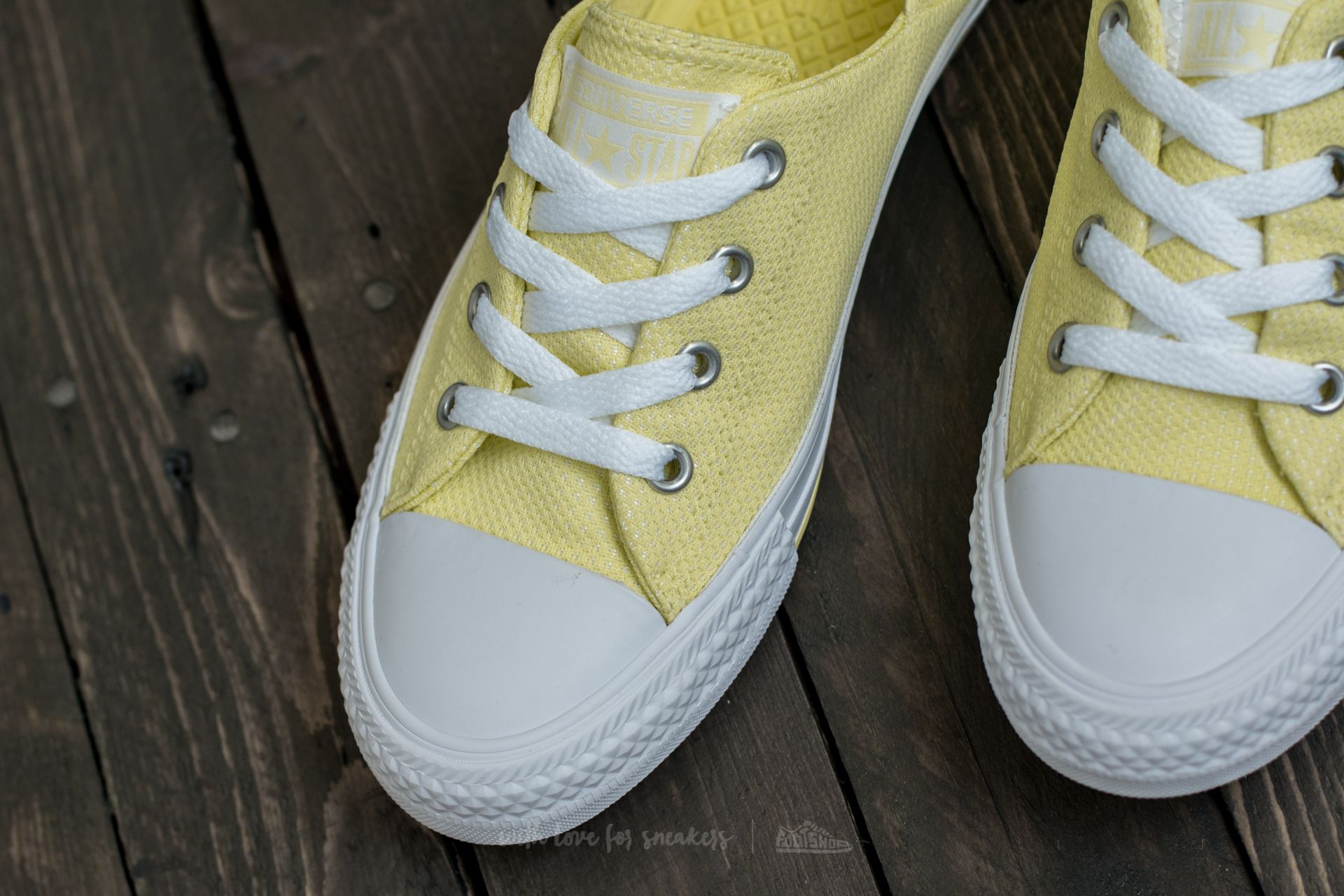 Women's shoes Converse Chuck Taylor All Star Coral Ox Lemon Haze/ Lemon Haze/ White
