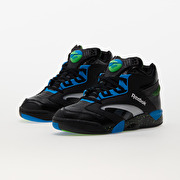 Shaq pumps store