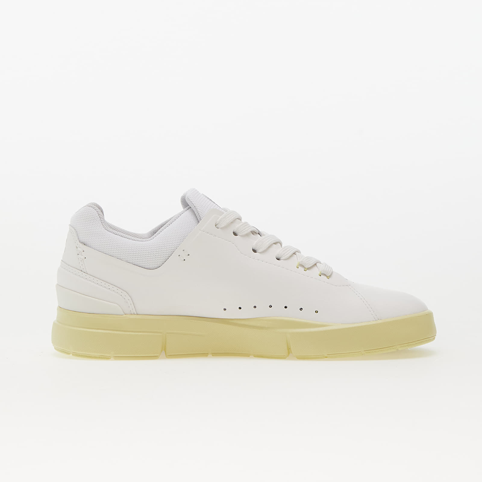 Skor för kvinnor On W The Roger Advantage White/ Hay
