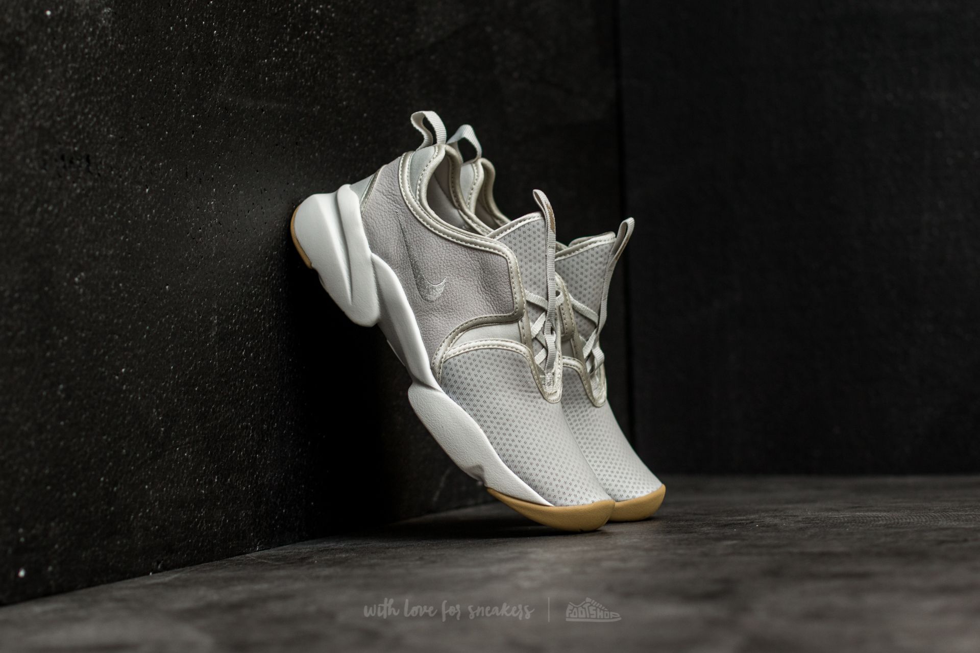 Moteriška avalynė W Nike Loden Pinnacle Light Bone/ Light Bone-Sail