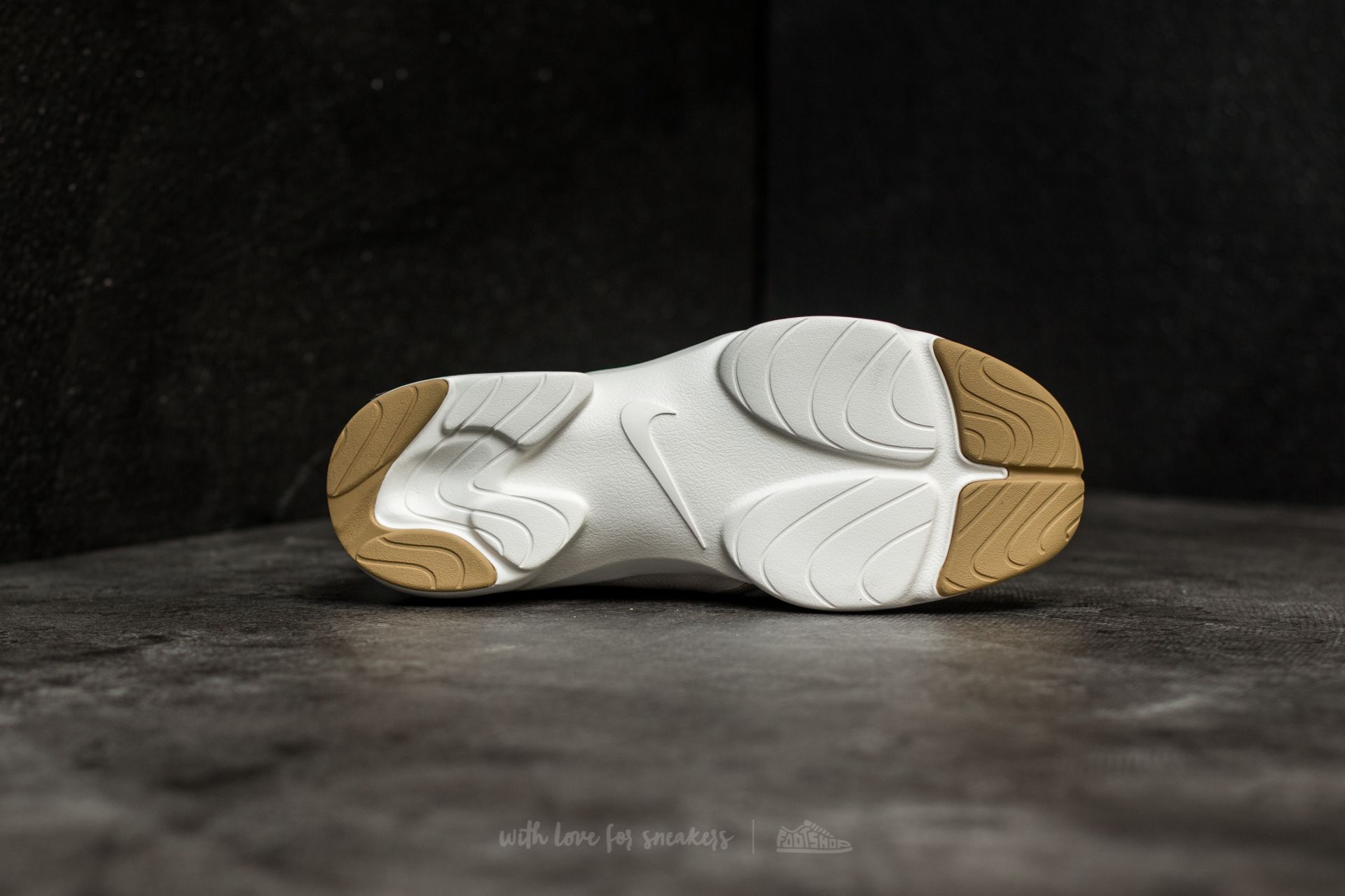 Moteriška avalynė W Nike Loden Pinnacle Light Bone/ Light Bone-Sail