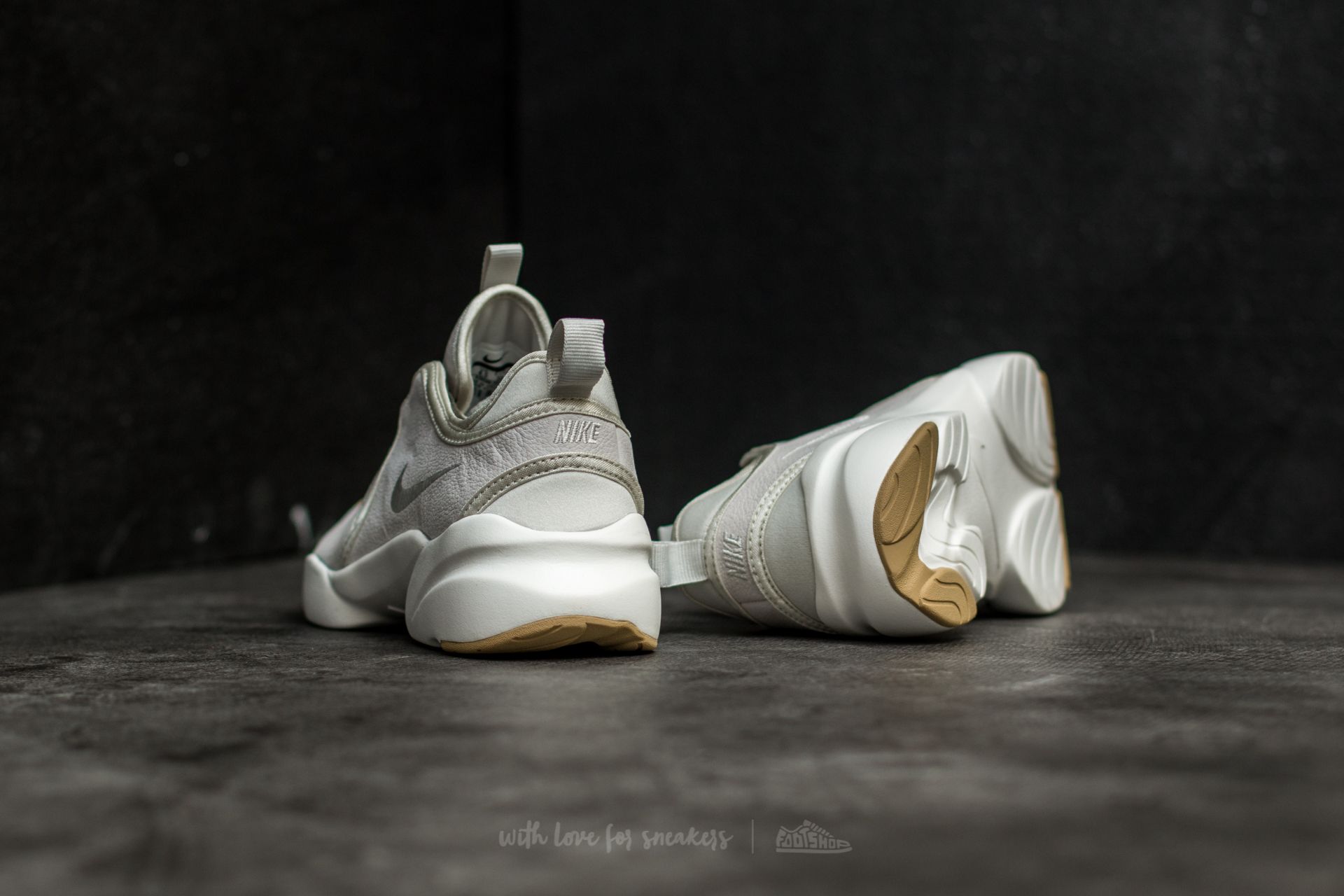 Moteriška avalynė W Nike Loden Pinnacle Light Bone/ Light Bone-Sail