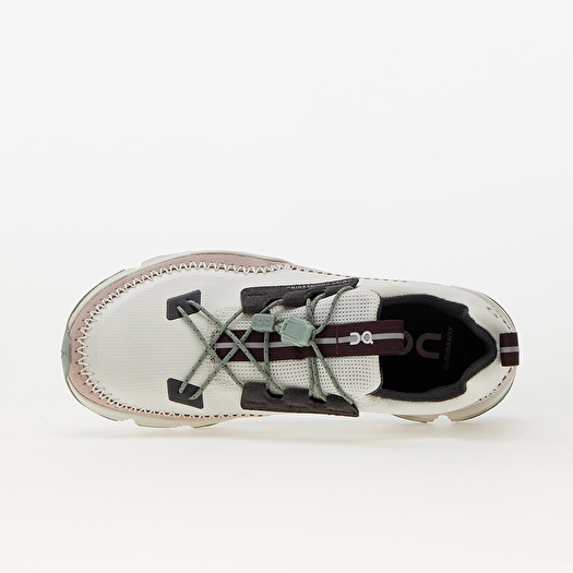 On W Cloudaway Ice/ Moss | Footshop