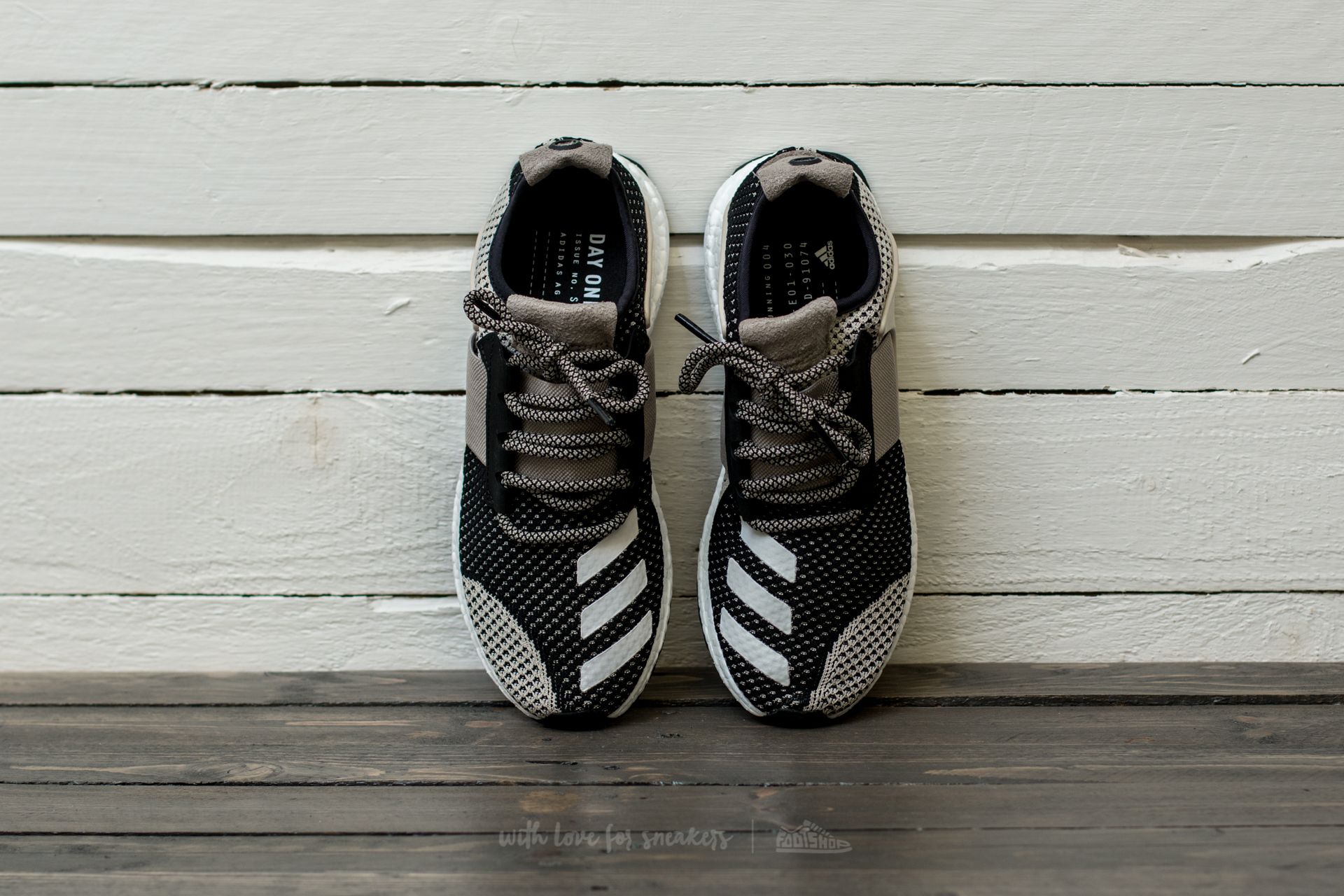 Sneakers ado sales