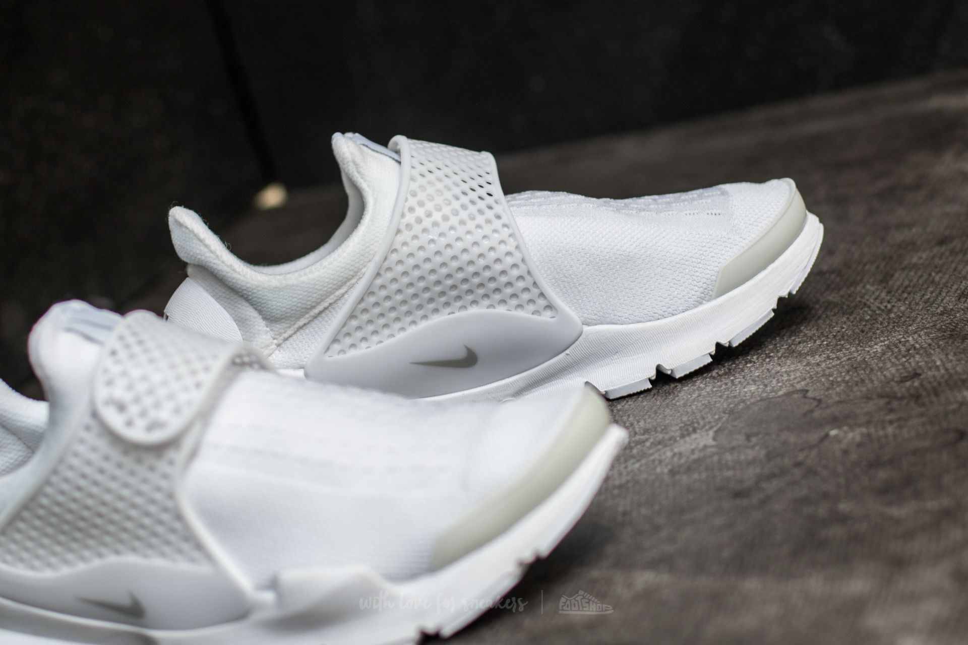 Ženski čevlji Nike Wmns Sock Dart White/ Pure Platinum