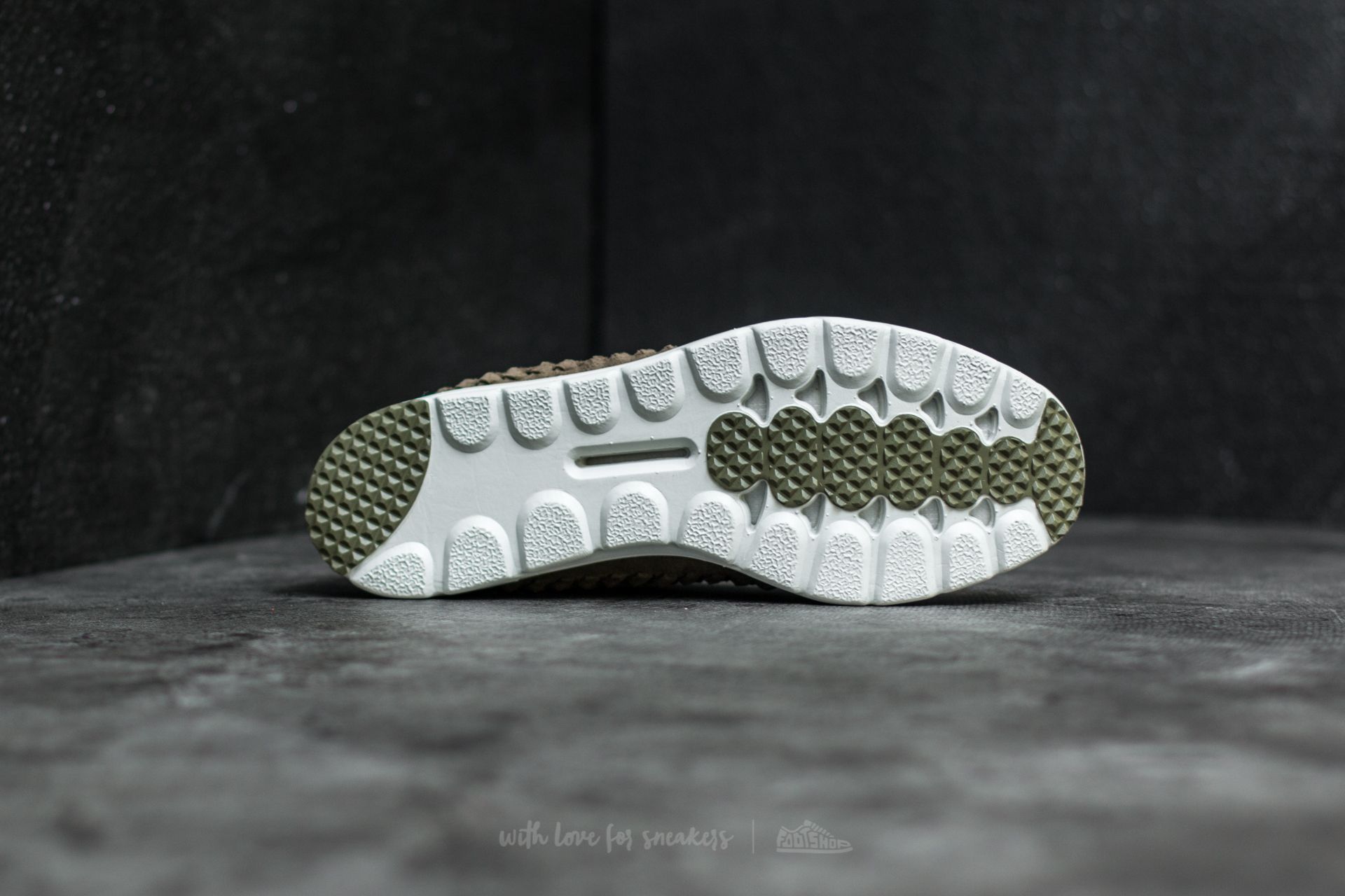 Zapatillas Hombre Nike Mayfly Woven Medium Olive/ Light Bone-Black