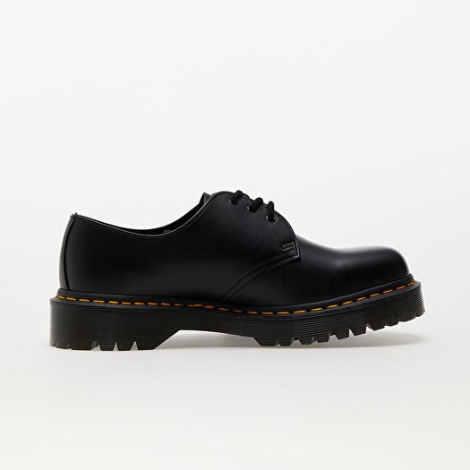 Scarpe uomo sale dottor martens