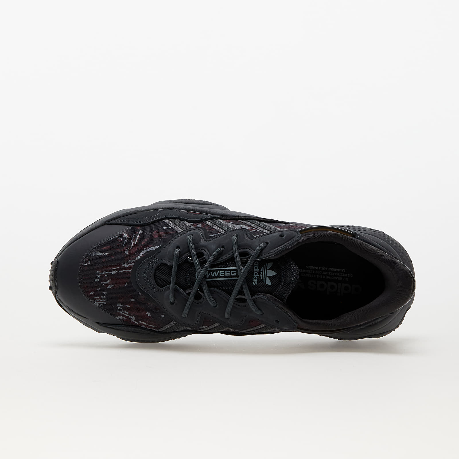 Herenschoenen adidas Ozweego Carbon/ Carbon/ Shadow Red