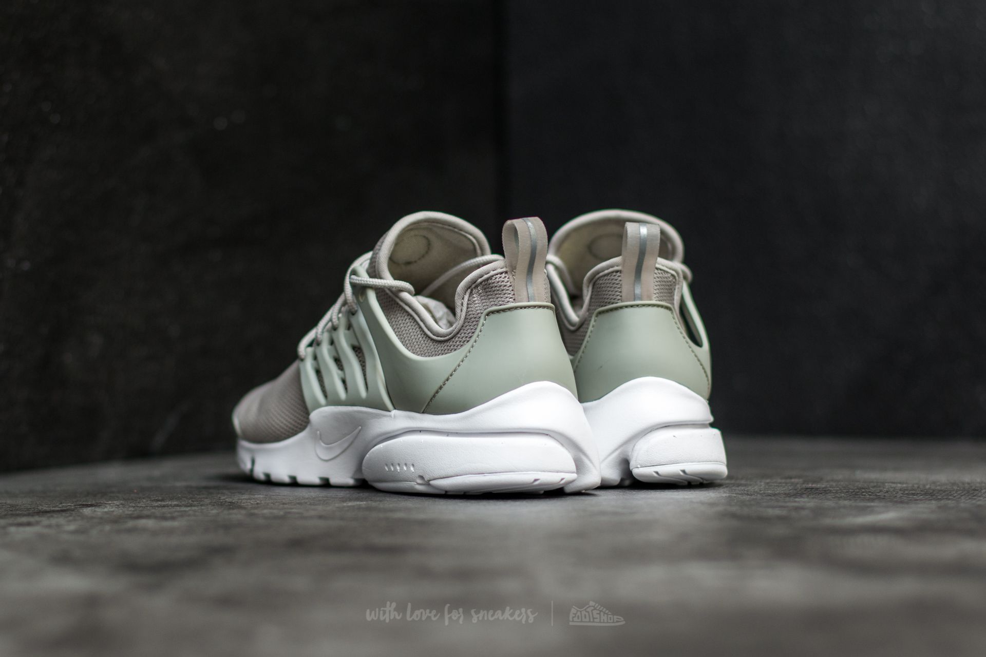 Grey discount prestos womens