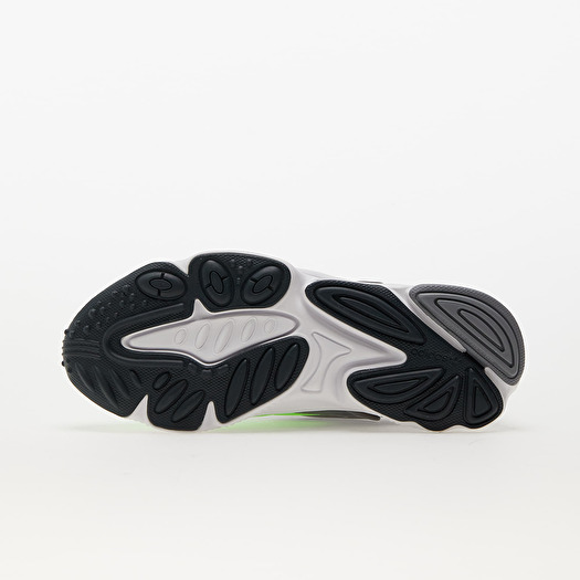 オスカル Men's shoes adidas Oztral Solar Green/ Metallic Silver/ Carbon
