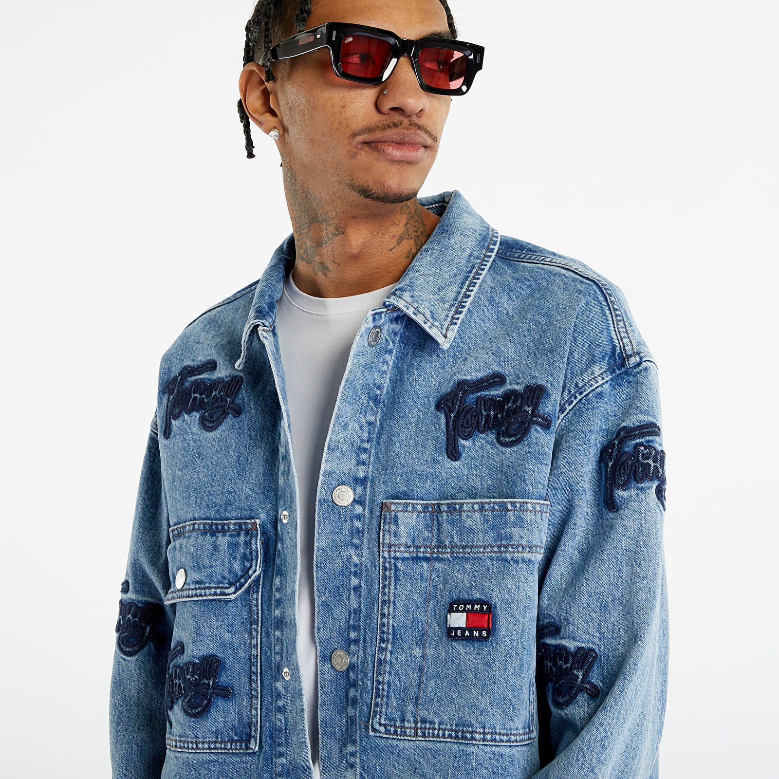 Tommy jeans logo online denim jacket