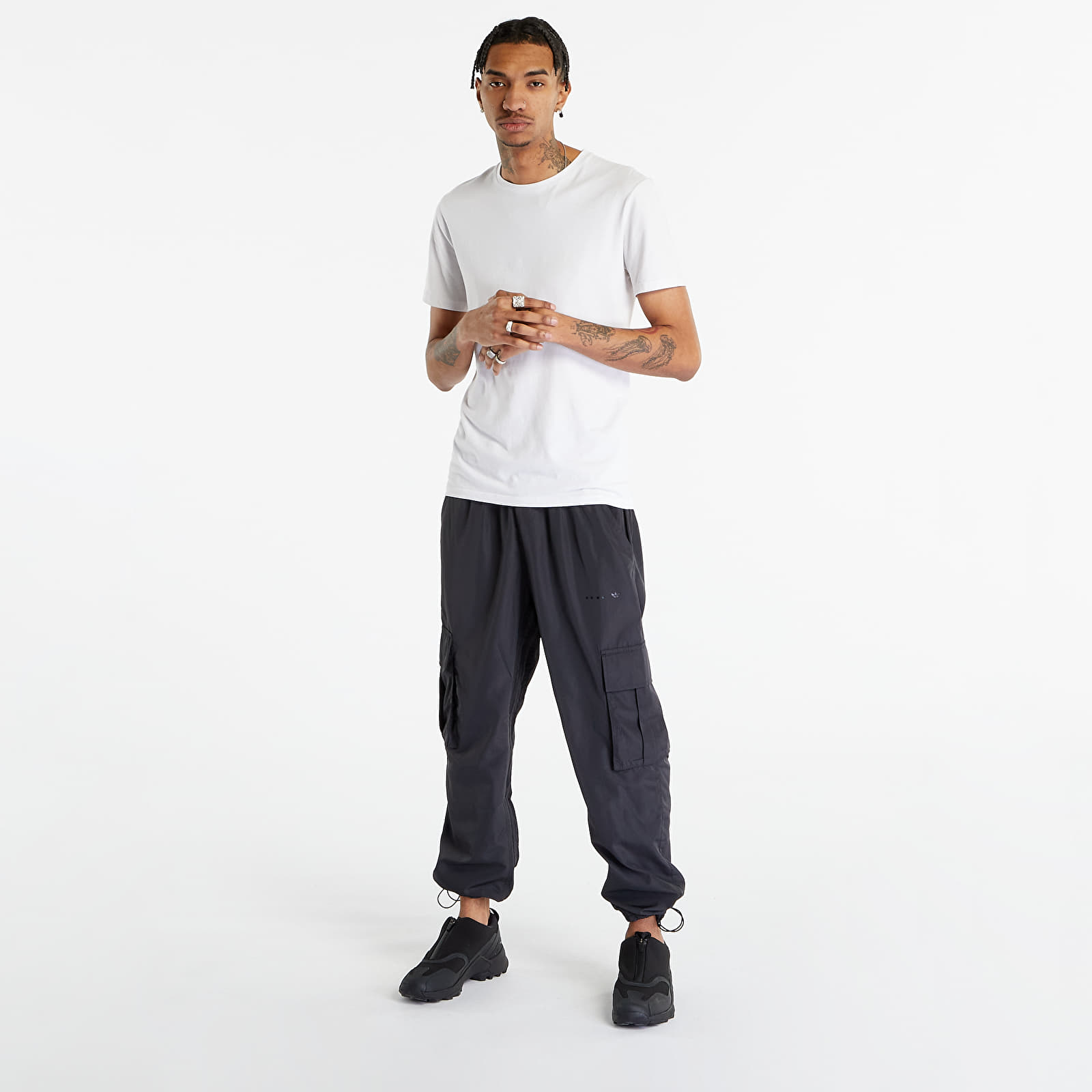 Spodnie adidas Originals RIFTA Metro Cargo Pants UNISEX Black