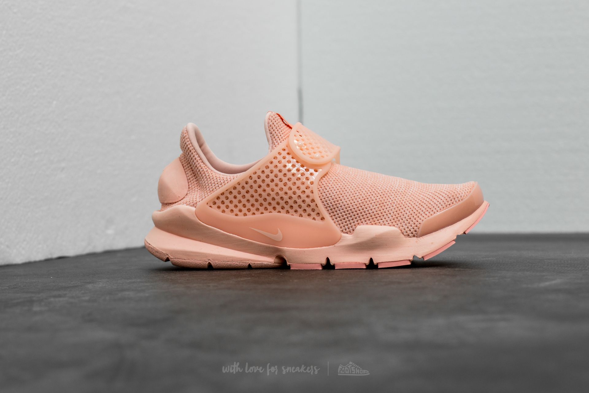 Nike sock best sale dart arctic orange