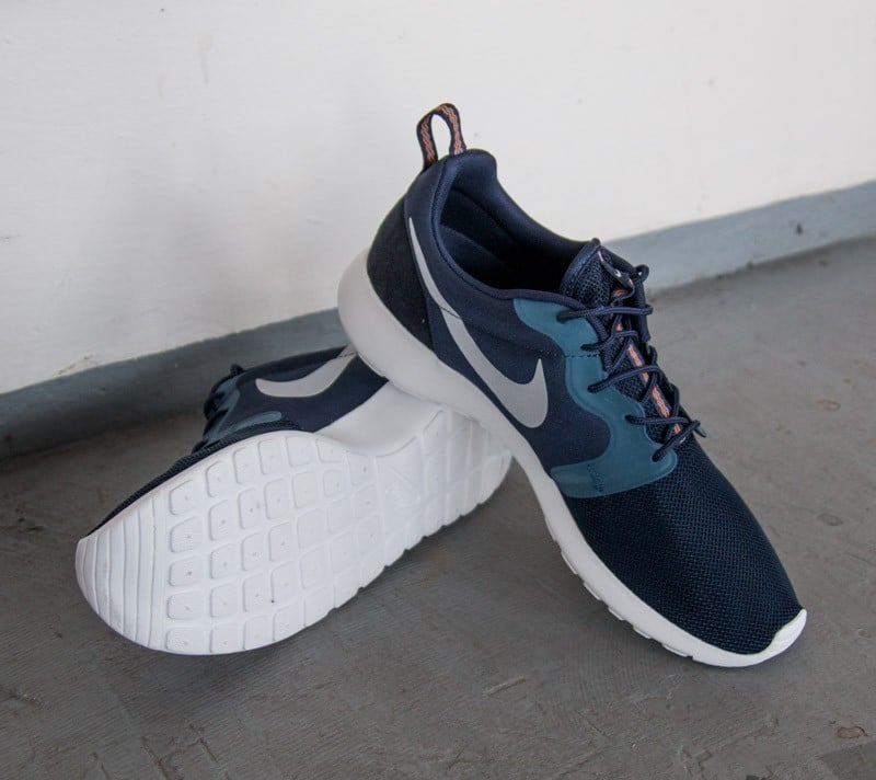 Scarpe Nike Rosherun Hyp Mid Navy Blue