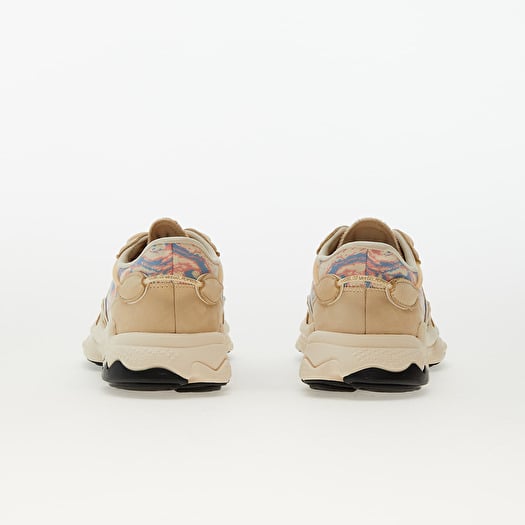 Footshop ozweego deals