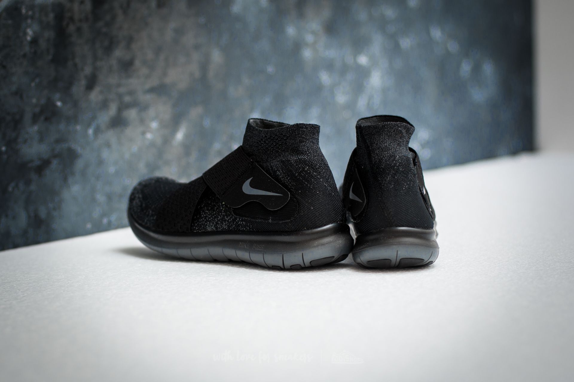 Men s shoes Nike Free Run Motion Flyknit 2017 Black Dark Grey Anthracite Footshop