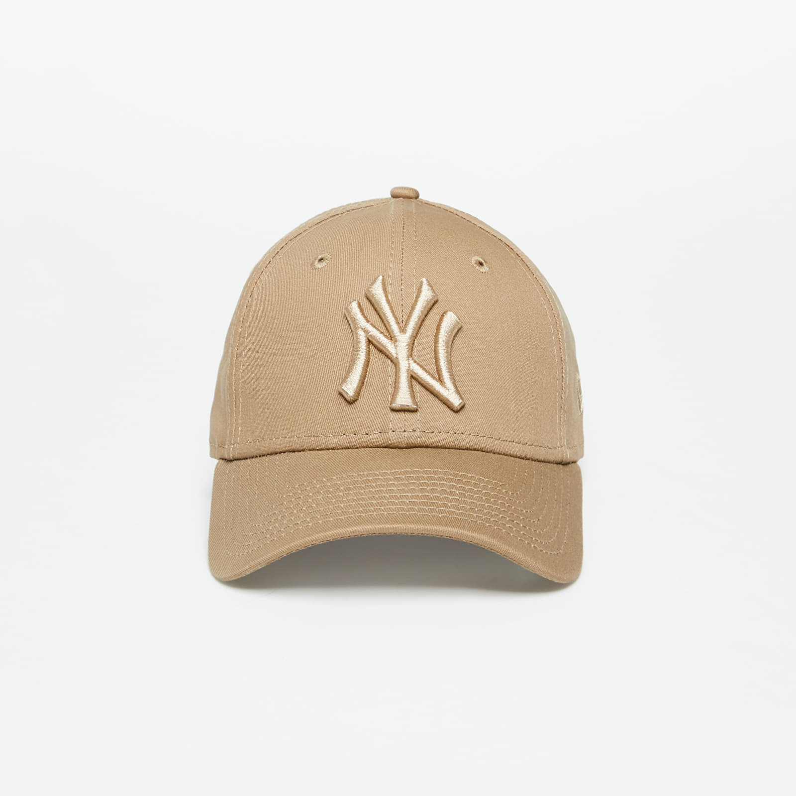 Sapkák New Era New York Yankees Womens League Essential 9FORTY Adjustable Cap British Khaki/ Camel