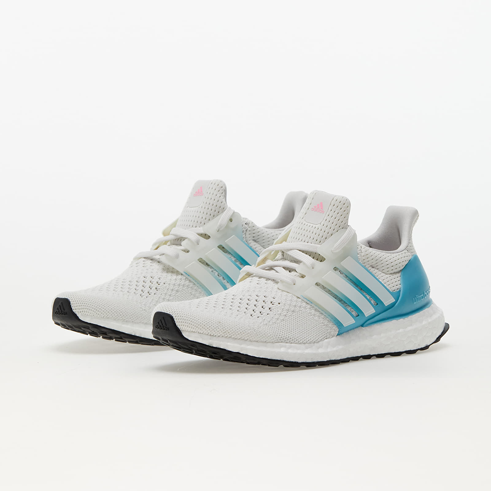 Adidas ultra store boost white blue