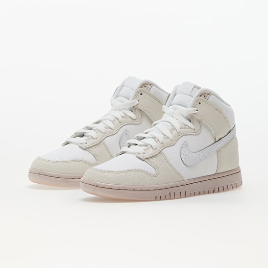 Nike high tops white top