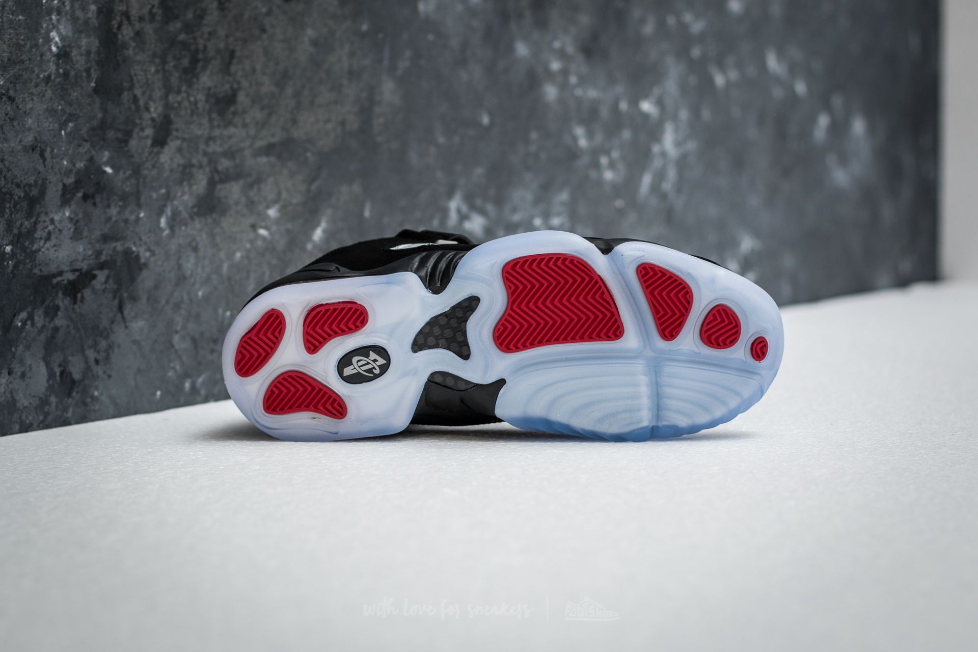 Herren Sneaker und Schuhe Nike Air Penny IV White/ Black-True Red