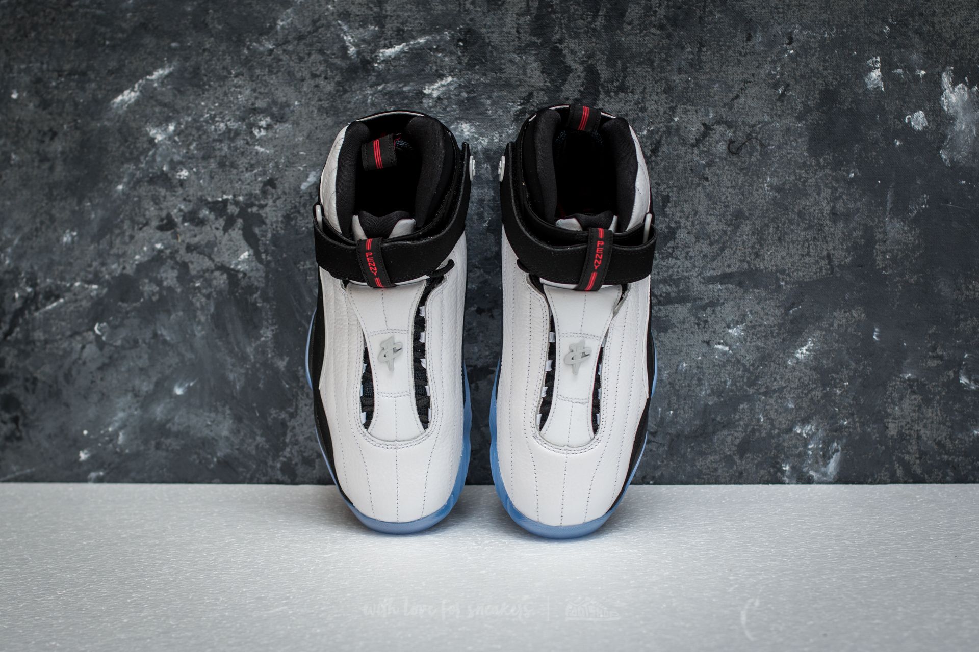 Herren Sneaker und Schuhe Nike Air Penny IV White/ Black-True Red