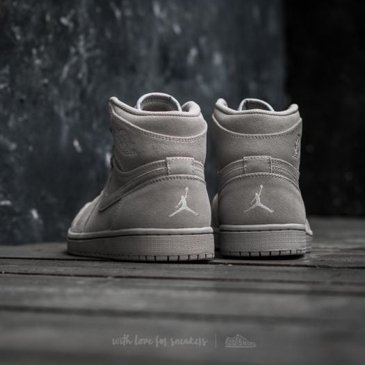 Air Jordan 1 Retro High