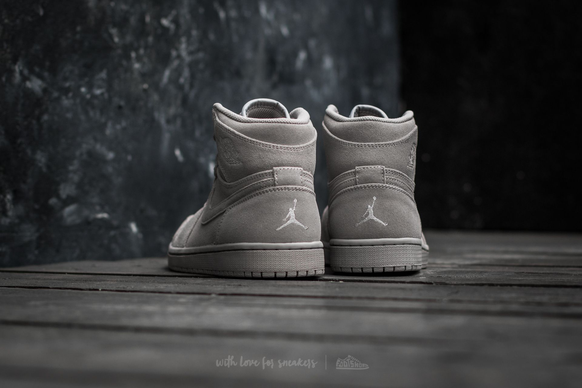 Wolf gray jordan 1 store