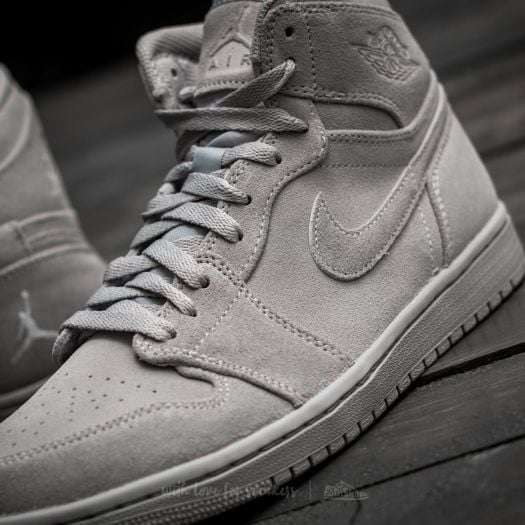 Men s shoes Air Jordan 1 Retro High Wolf Grey Wolf Grey Footshop