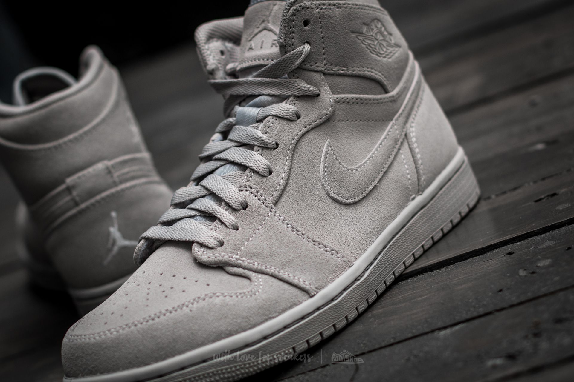 Men s shoes Air Jordan 1 Retro High Wolf Grey Wolf Grey Footshop
