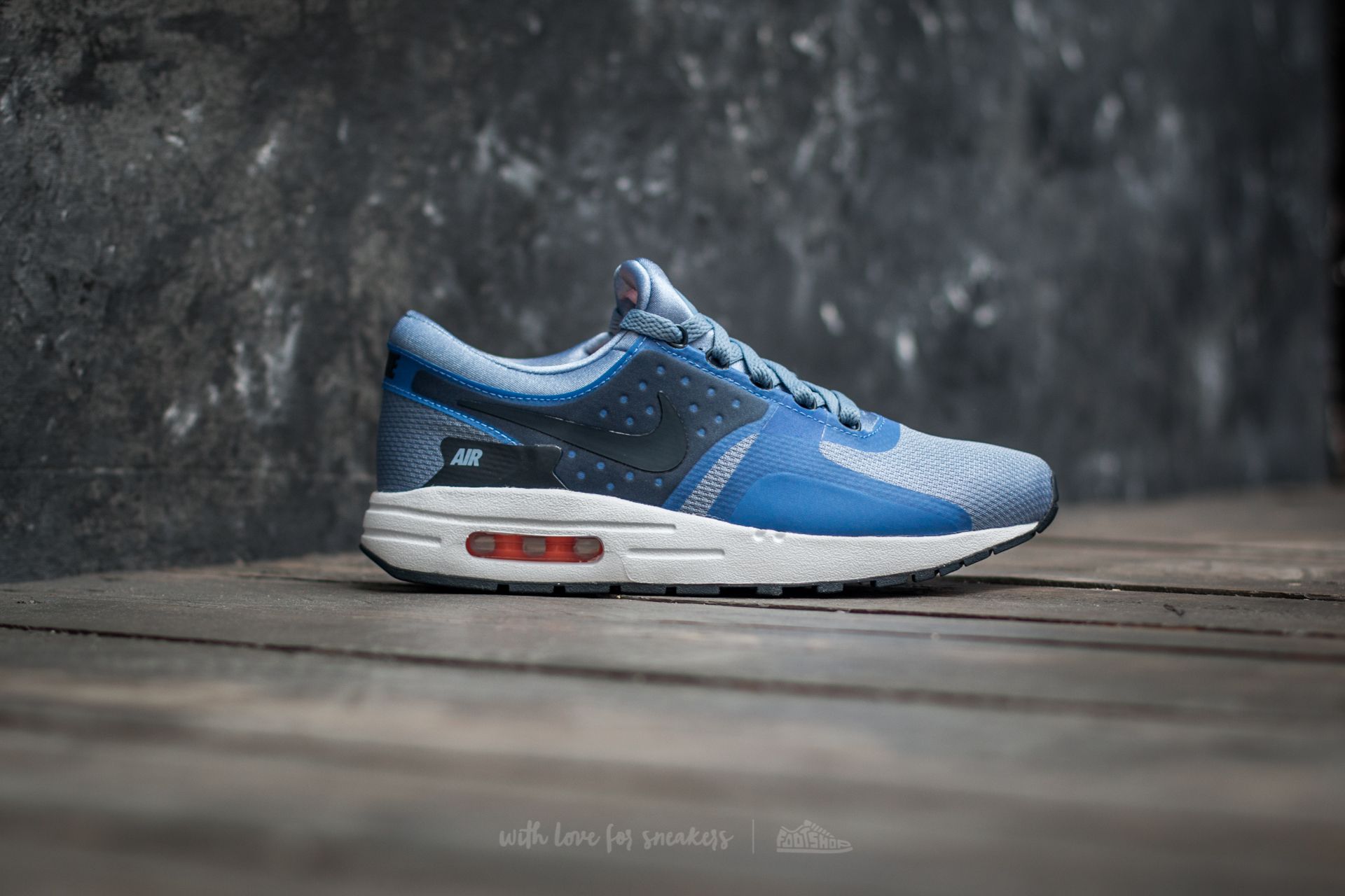 Women s shoes Nike Air Max Zero Essential GS Work Blue Armory Navy Footshop