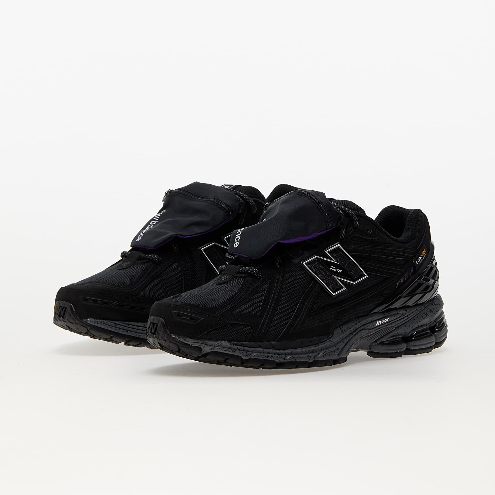 New balance 68 mens black top