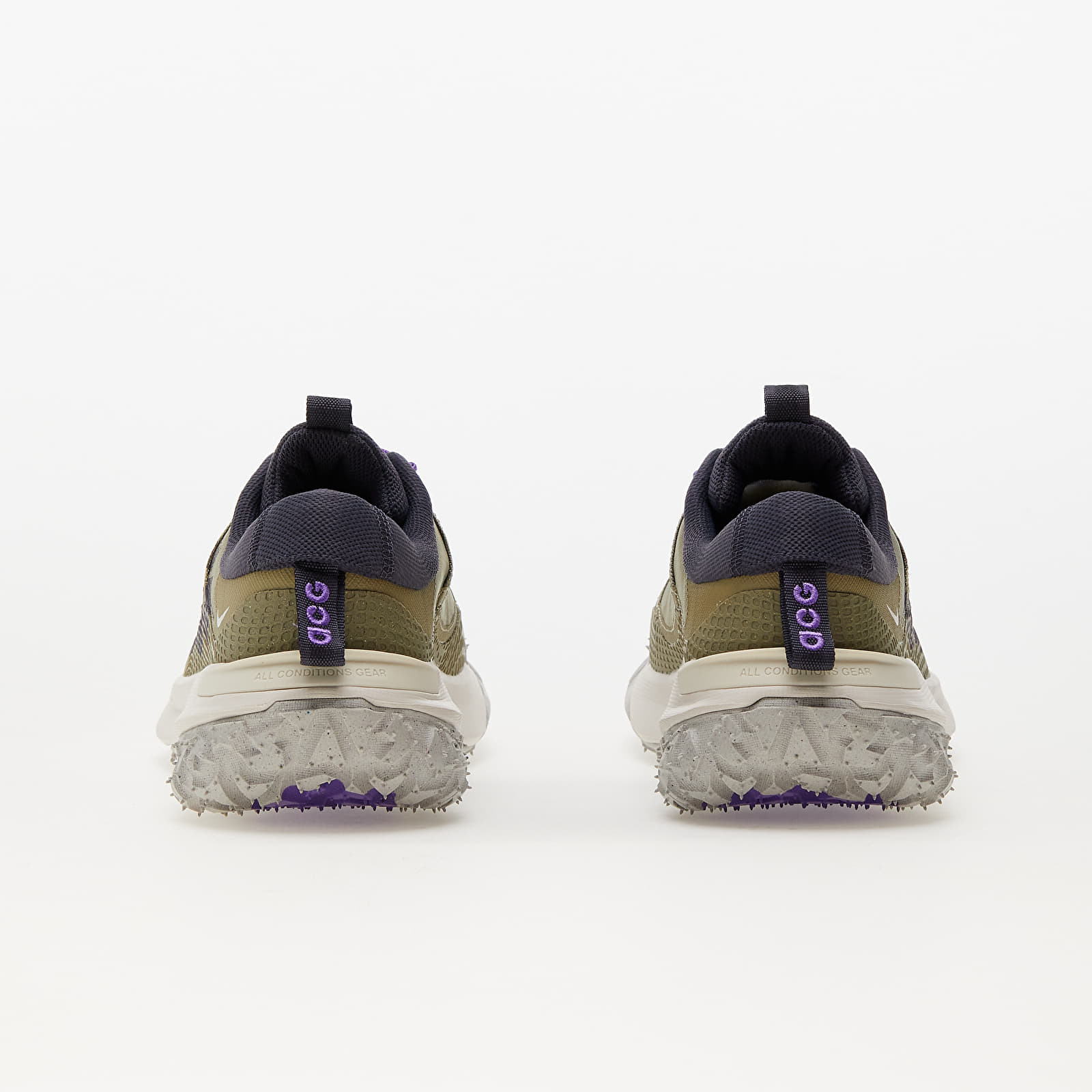 Herren Sneaker und Schuhe Nike ACG Mountain Fly 2 Low Neutral Olive/ Gridiron-Action Grape