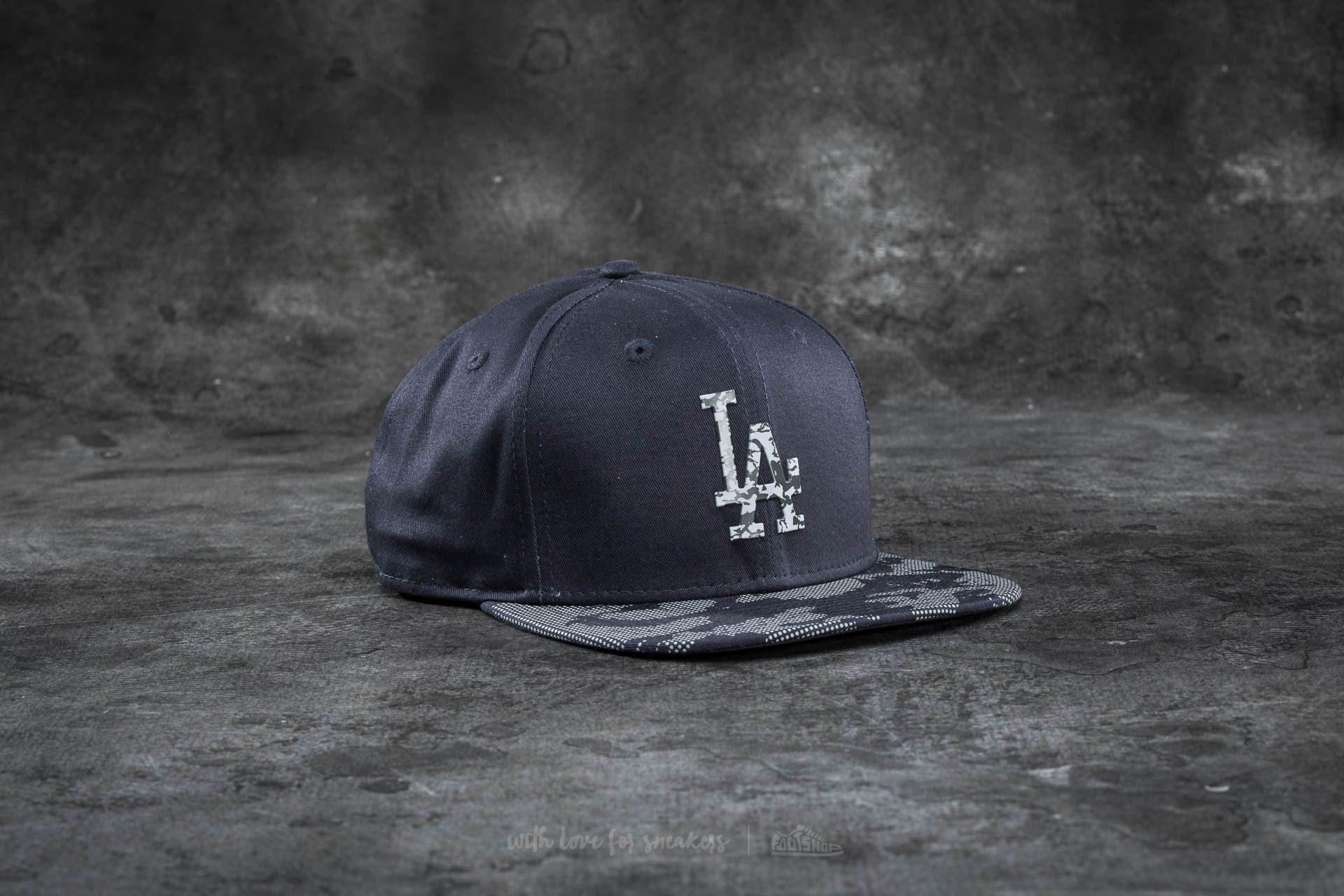 Sapkák New Era 9Fifty Reflectiv Digi Camo Los Angeles Dodgers Cap Navy
