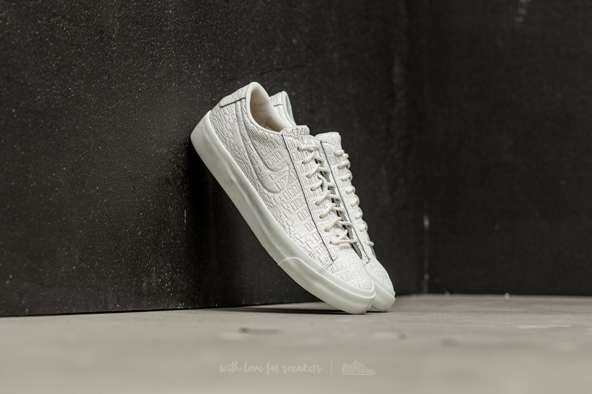 Nike blazer studio online