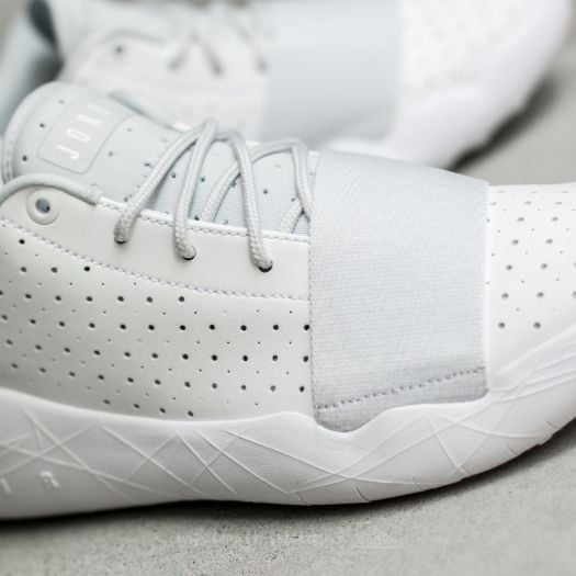 Jordan 23 shops breakout white