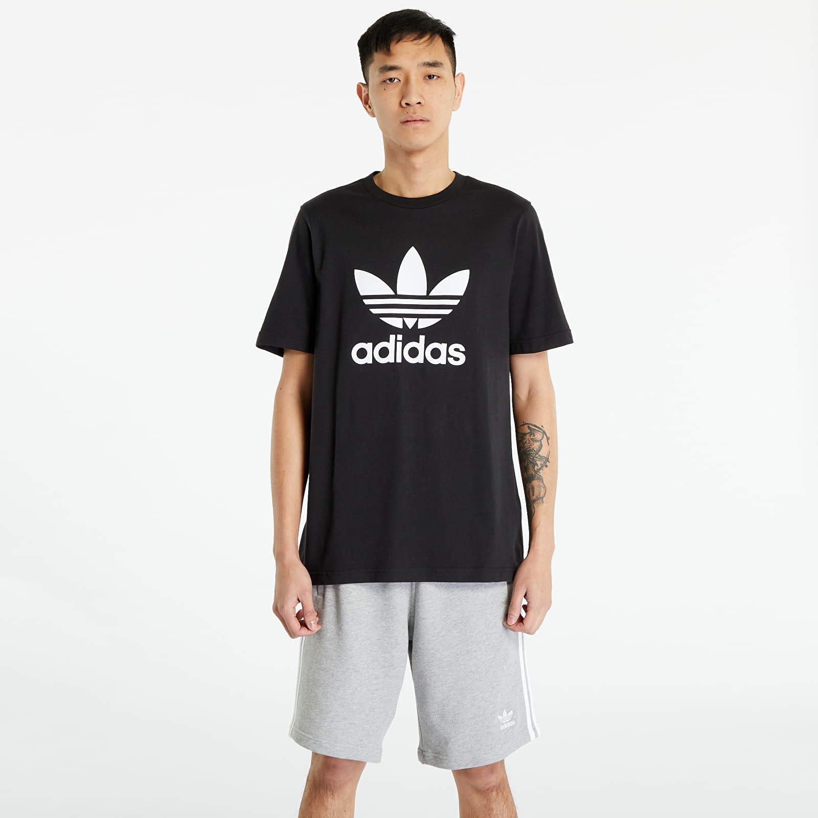 T shirt on sale adidas trefoil uomo