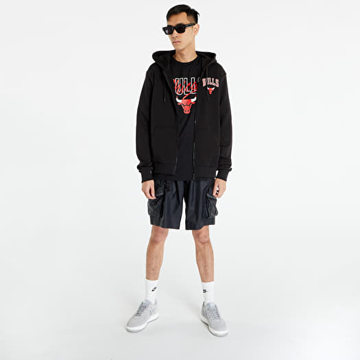 Hoodies and sweatshirts New Era Chicago Bulls NBA Essential Zip Up
