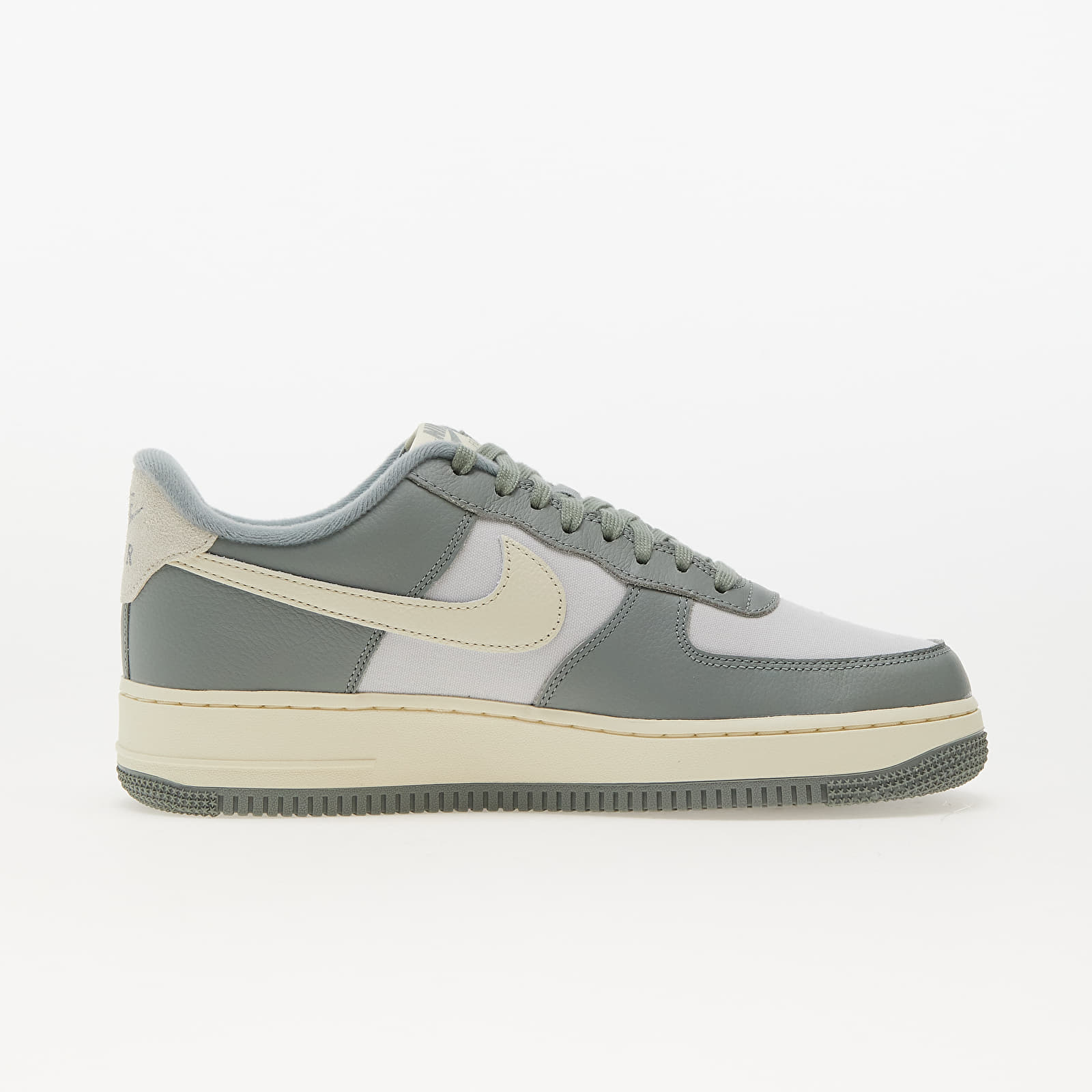 Männer Nike Air Force 1 '07 LX Mica Green/ Coconut Milk-Photon Dust
