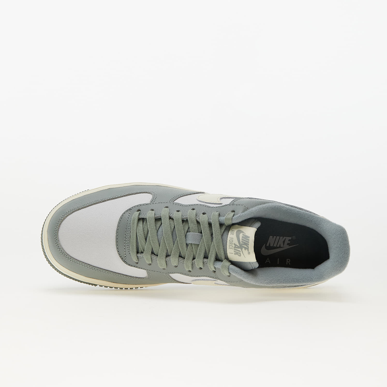 Nike air force 1 07 trainers mica green gum new arrivals