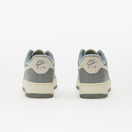 Nike air force 2 homme gris 2025
